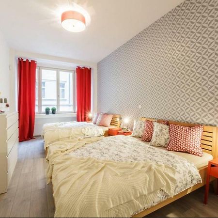 Central Prague Crown Apartments Extérieur photo