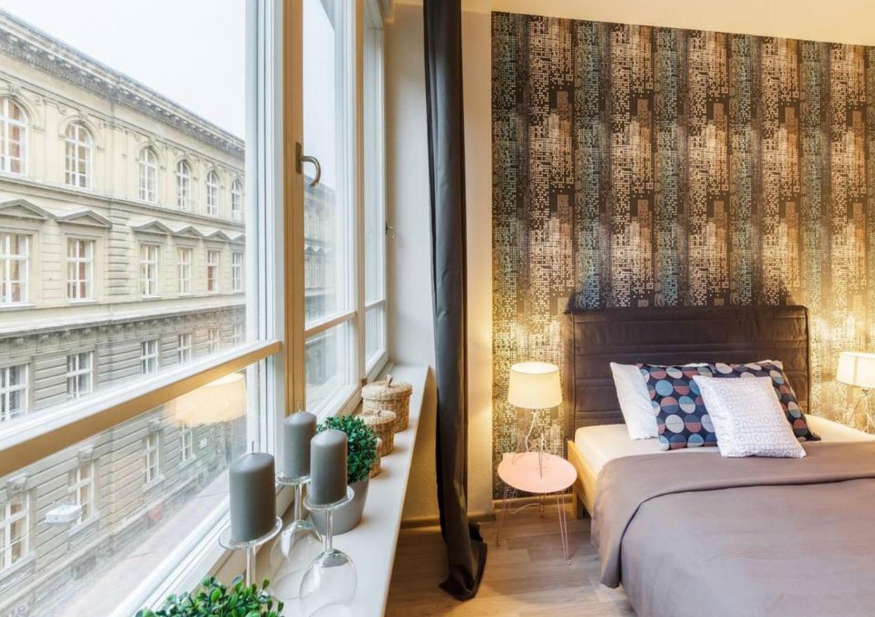 Central Prague Crown Apartments Extérieur photo
