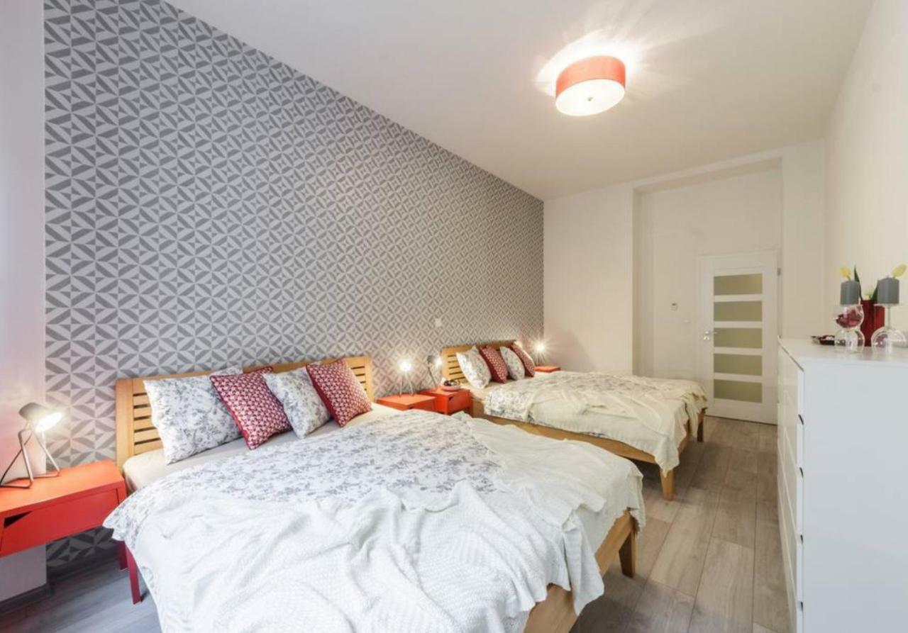 Central Prague Crown Apartments Extérieur photo